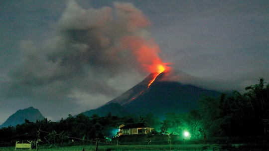 For Thrill‑Seeking Travelers: 7 Top Volcanic Destinations You Can ...