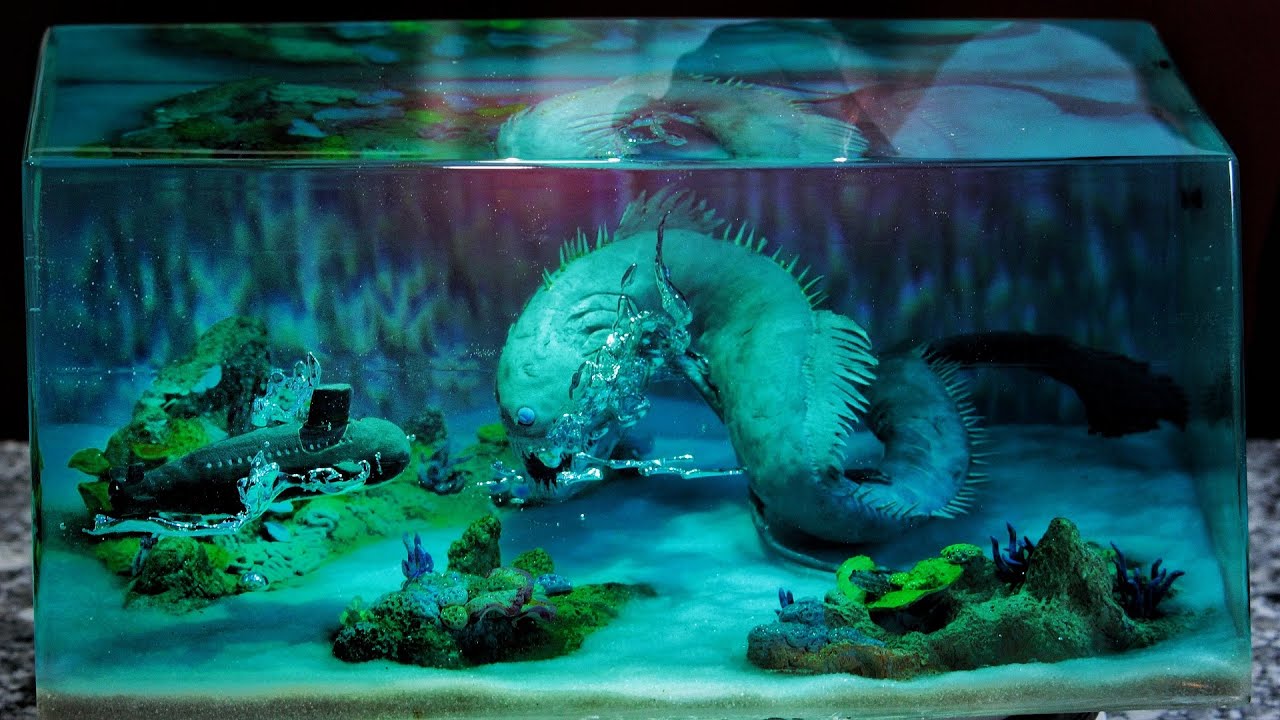 Creating a deep-sea diorama: Resin art with anglerfish & submarine