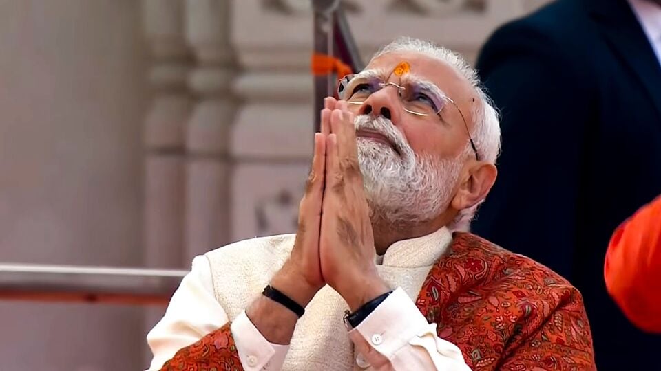 In Ayodhya, PM Modi calls Ram Mandir flag a symbol of struggle, resolve ...
