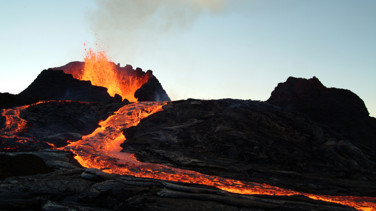 For Thrill‑Seeking Travelers: 7 Top Volcanic Destinations You Can ...