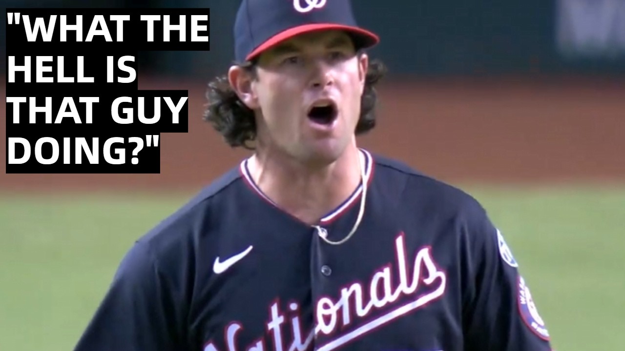 We just saw one of the most egregious fan interferences you’ll ever see on an MLB field<br><br>