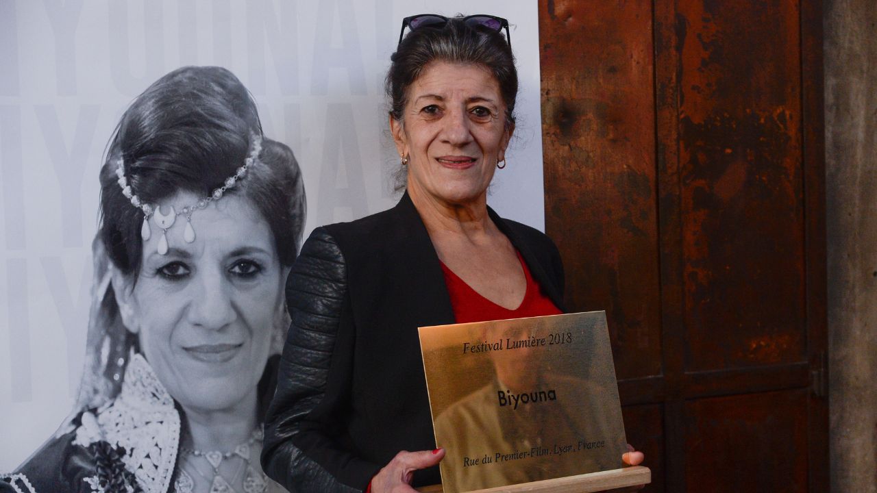 Mort de l'actrice Biyouna : cette “séquestration” dénoncée par sa fille  avant son décès, “Rendez-moi ma mère”