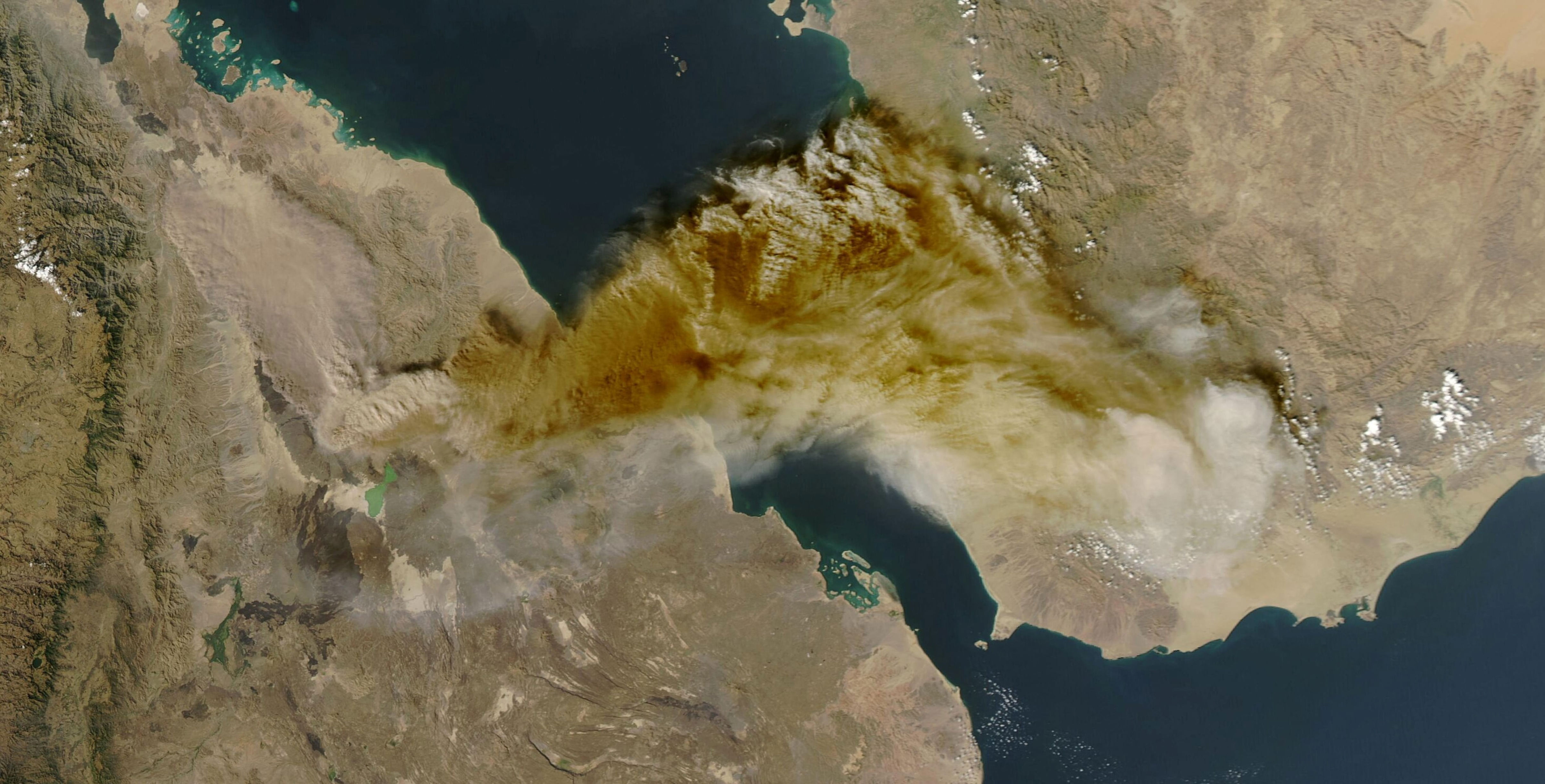 Ethiopia's Hayli Gubbi Volcano Erupts After 12,000-Year Dormancy