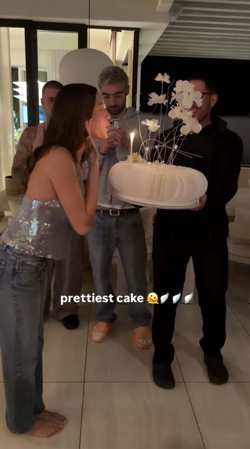Hailey Bieber proves Justin attended her birthday party after his ...
