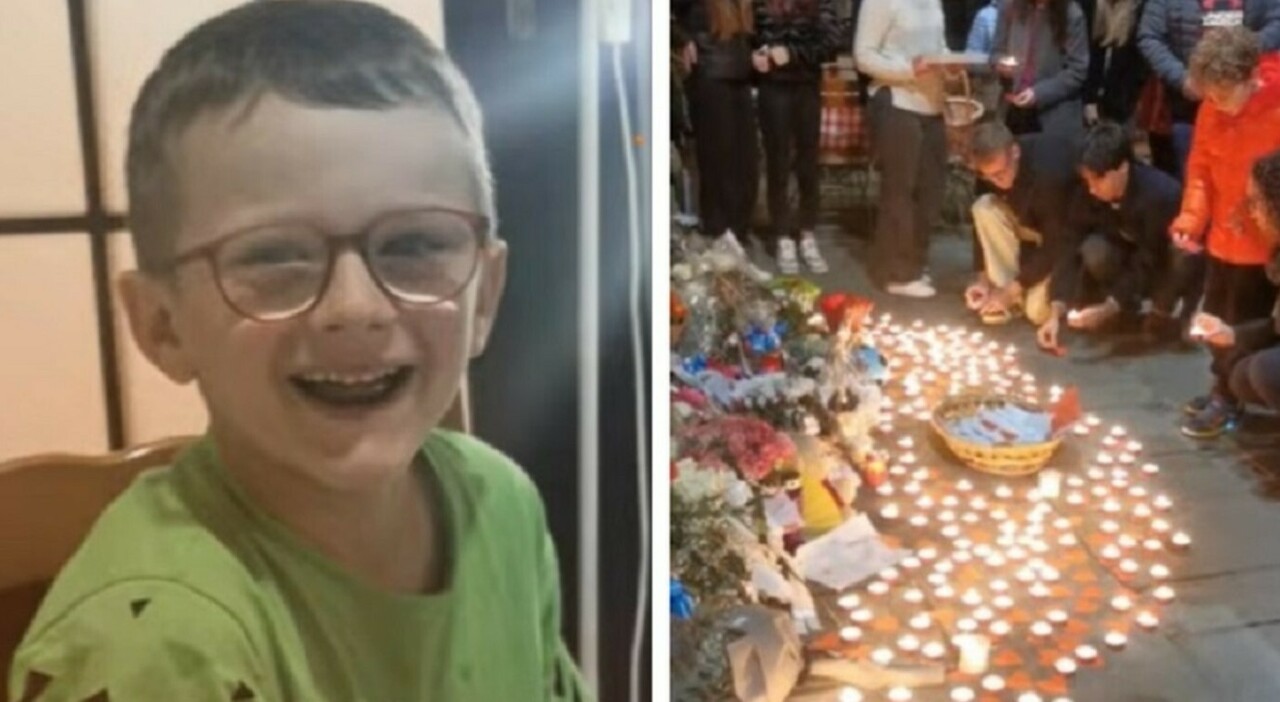 Maglietta Umoristica 'Cerco Di Comportarmi Ma Vengo Dopo Mia Madre' - Uomo Taglie S-10XL - Foto 4