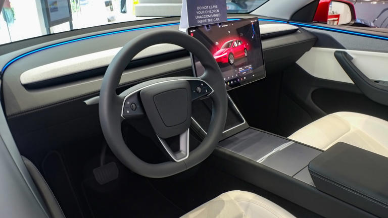 Tesla 2025.44 code hints at unsupervised FSD in the Bay Area