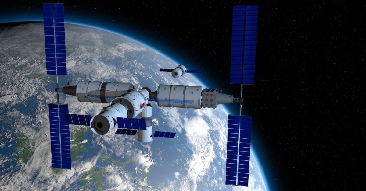 Lifeboat docks with Tiangong after cracked capsule triggers emergency ...