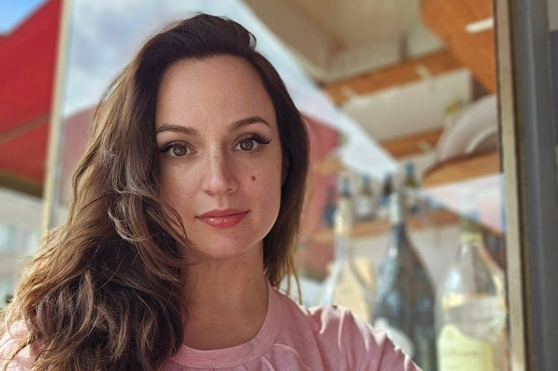 Mom sells jars of her tears for $600 to random men to fund lavish ...