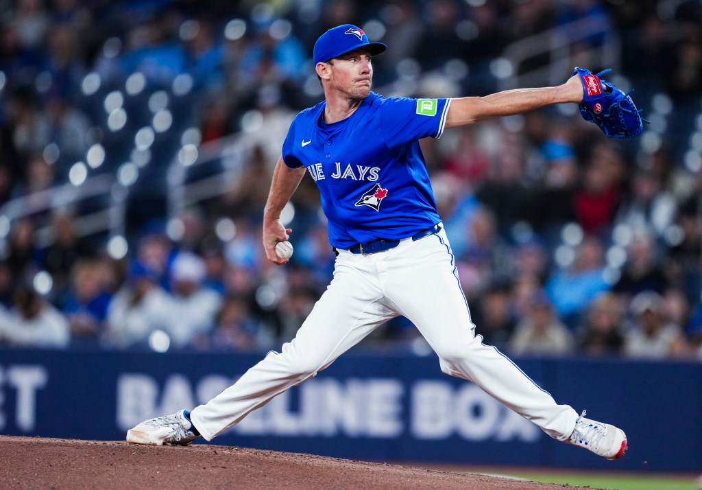 TORONTO, ON – MAY 20: Chris Bassitt #40 of the Toronto Blue Jays delivers a pitch during the first inning against the San Diego Padres in their MLB game at the Rogers Centre on May 20, 2025 in Toronto, Ontario, Canada. (Photo by Mark Blinch/Getty Images)