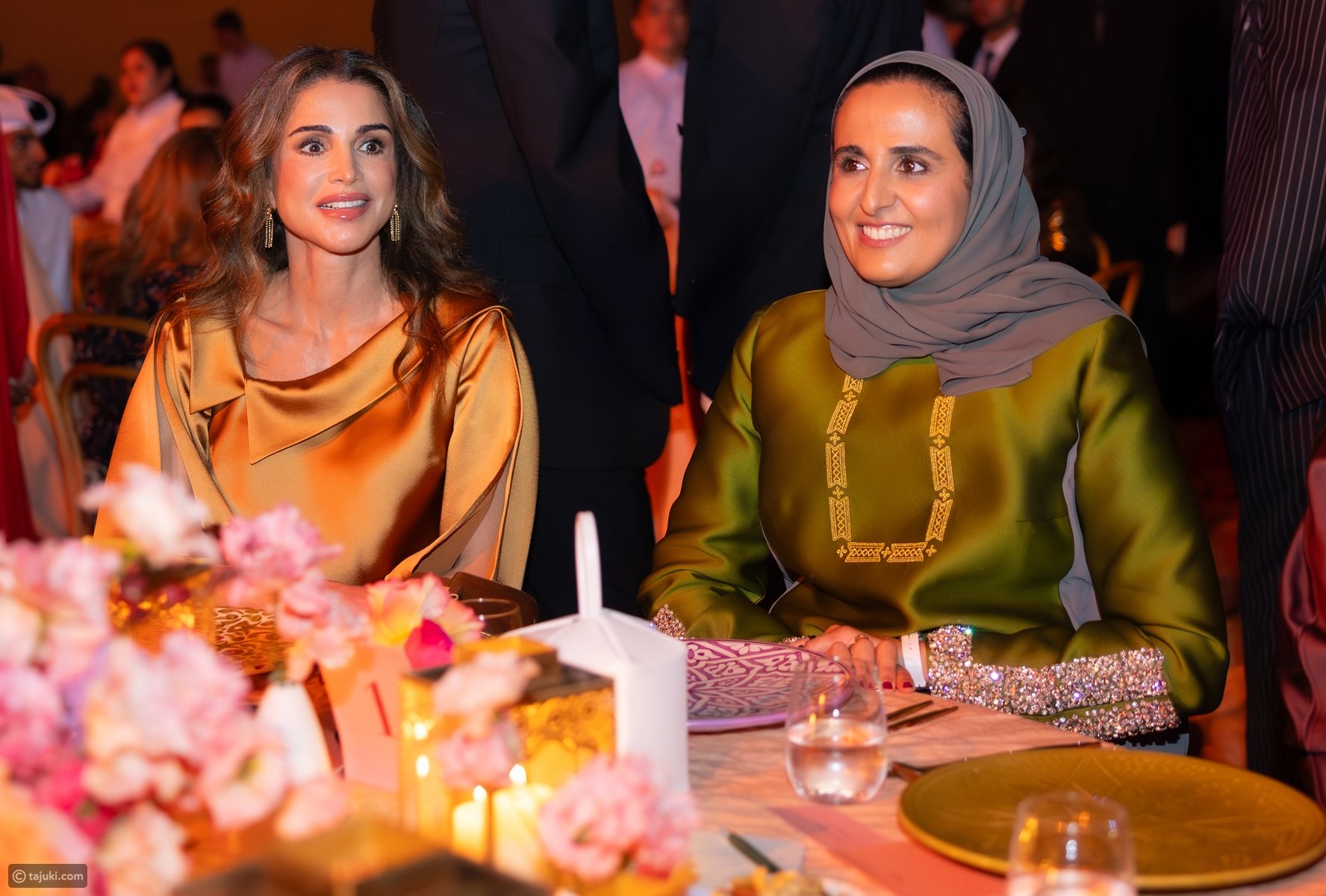 شرح الصور: الملكة رانيا خلال العشاء الخيري لدعم الأبحاث الطبية في متحف الفن الإسلامي الدوحة، قطر/ 23 تشرين الثاني 2025