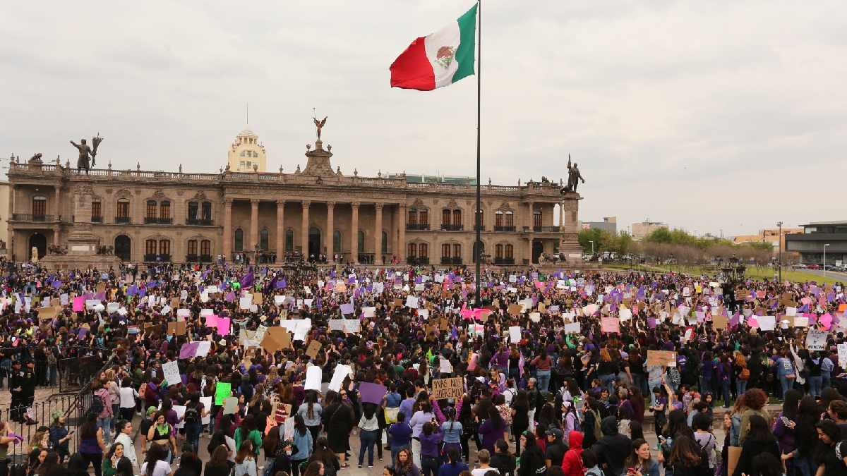 Ojo. A qué hora inicia y cuál es la ruta de la marcha por el 25N en ...