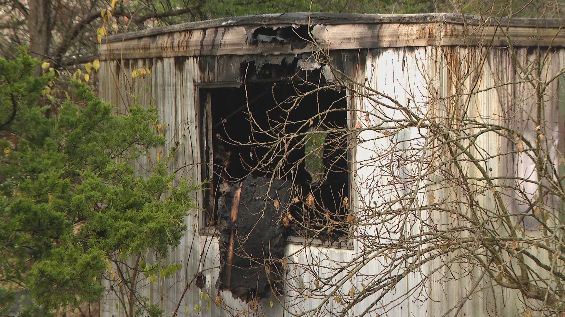Mobile home fire leaves one dead in Jefferson County