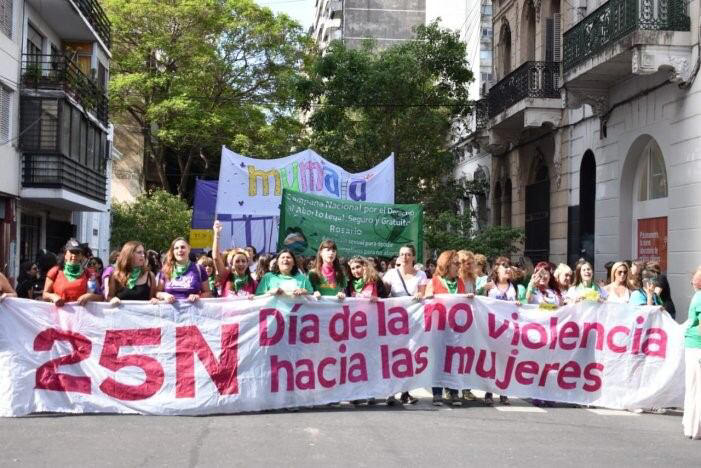 25N en Rosario: marcha contra la violencia y la desigualdad