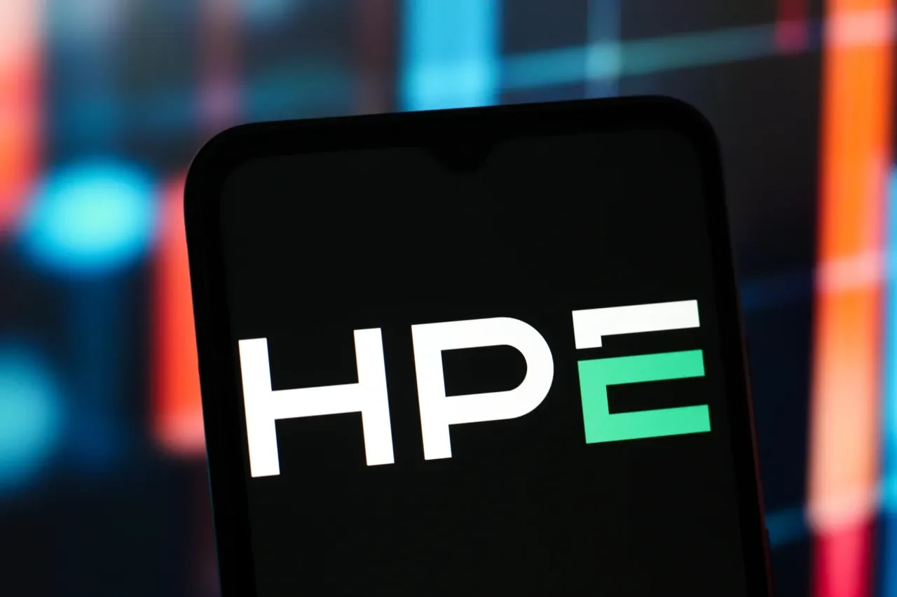 HPE Draws Investor Attention After Winning $931 Million Government ...