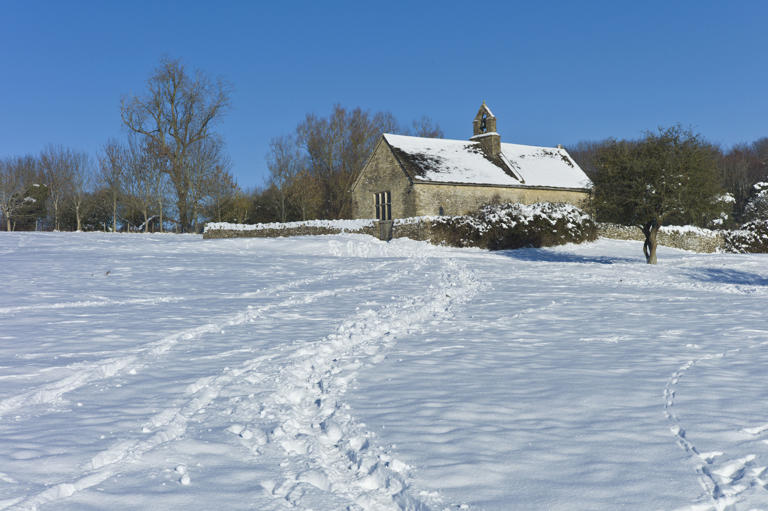 Met Office Christmas forecast reveals chance of snow on 25 December