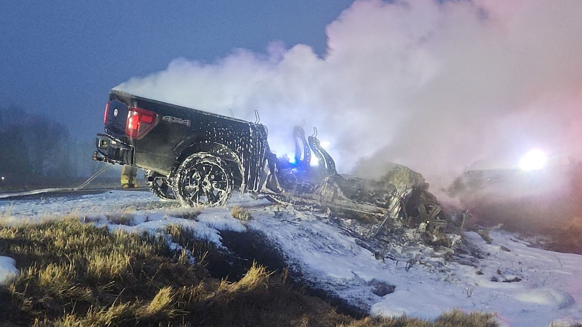 1 person hurt following 2-vehicle crash in Pierce County