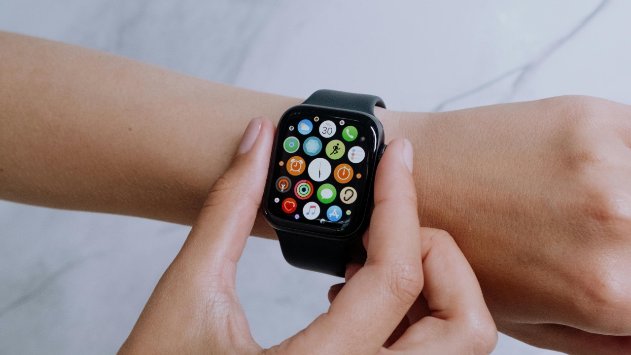 Five essential Apple Watch apps to start using