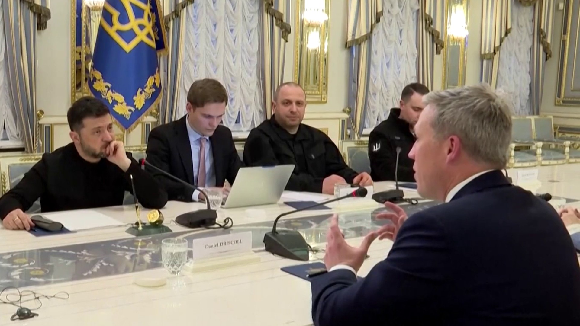 U.S. officials meet with Russian delegation after Ukrainians amend ...