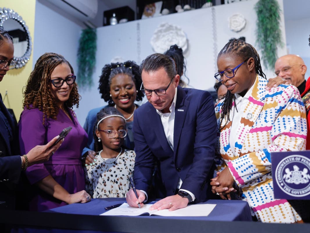PA Gov. Shapiro Signs New Law Banning Hair Discrimination