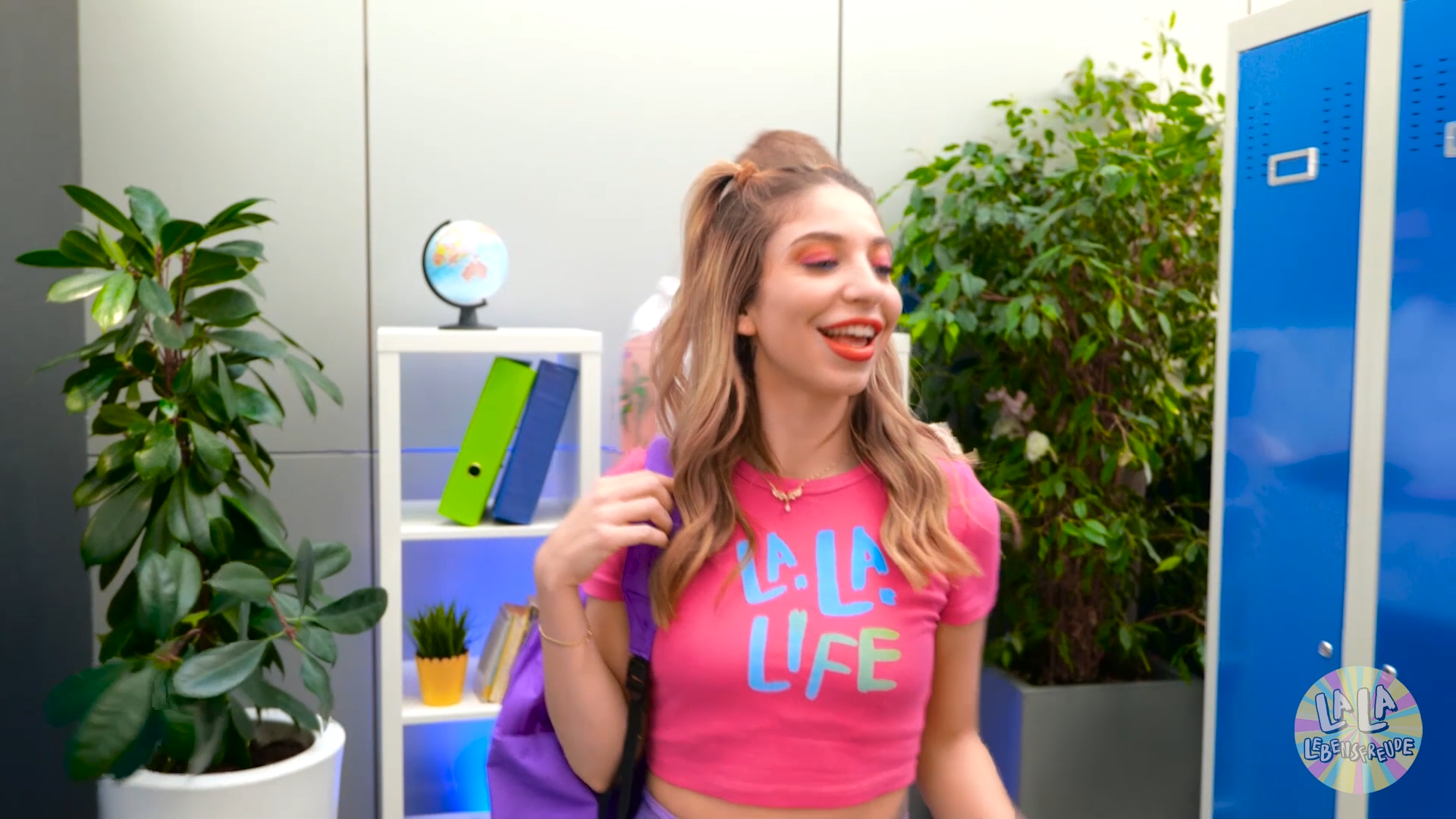 Beliebt werden: Nerd oder Hottie? – Lustige Hacks aus dem Schulalltag