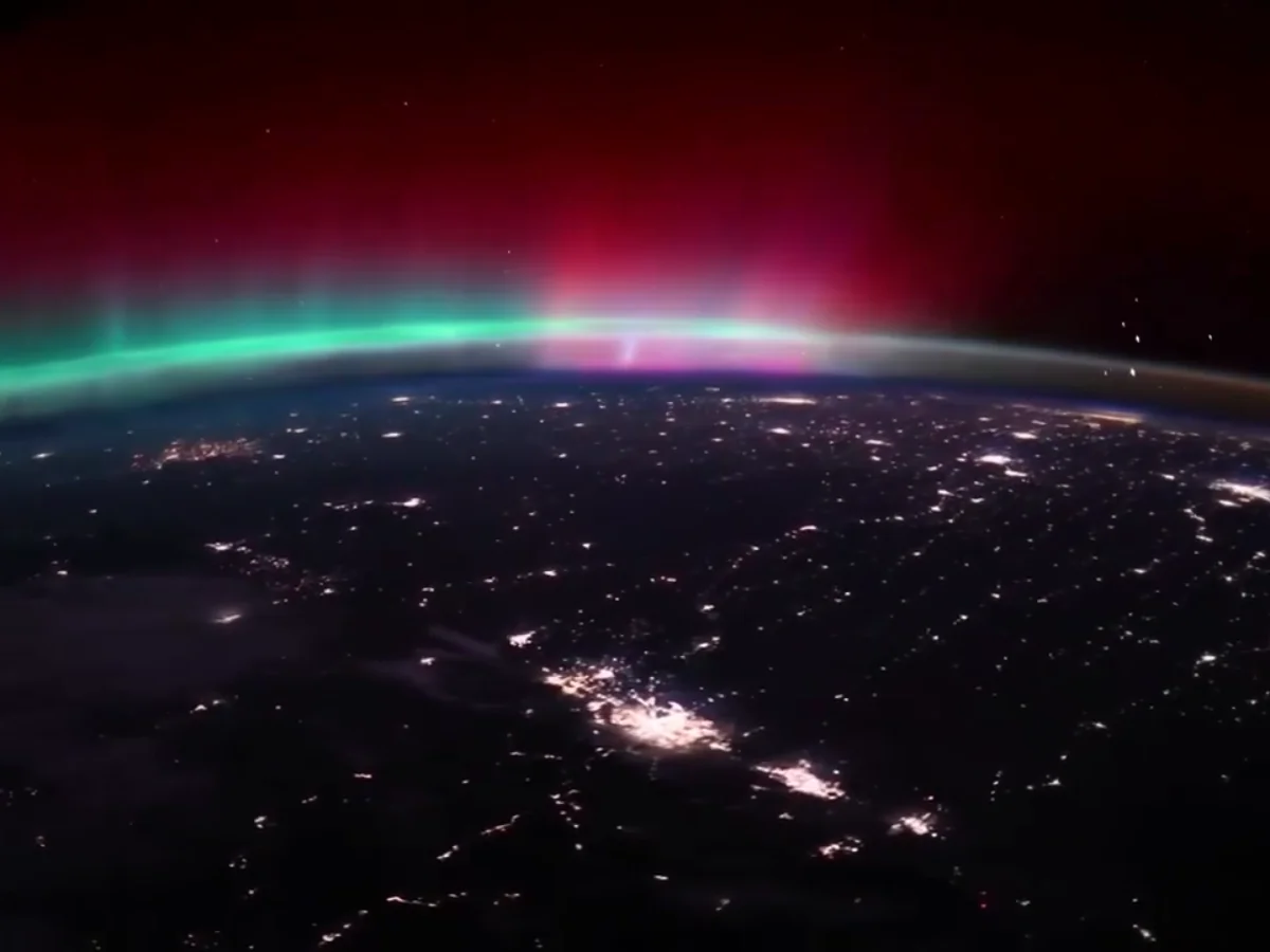 Astronauta da NASA mostra como a aurora boreal aparece vista do espaço e  vídeo impressiona | Watch, image size:1200x900