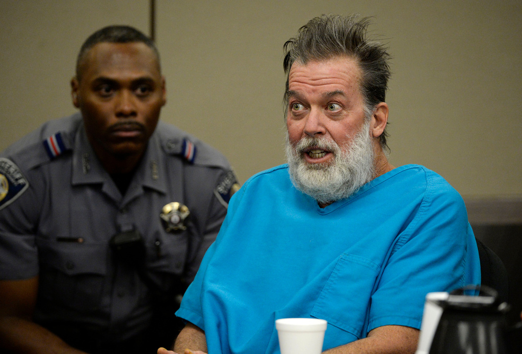 Man charged in Colorado Planned Parenthood shooting dies in federal custody