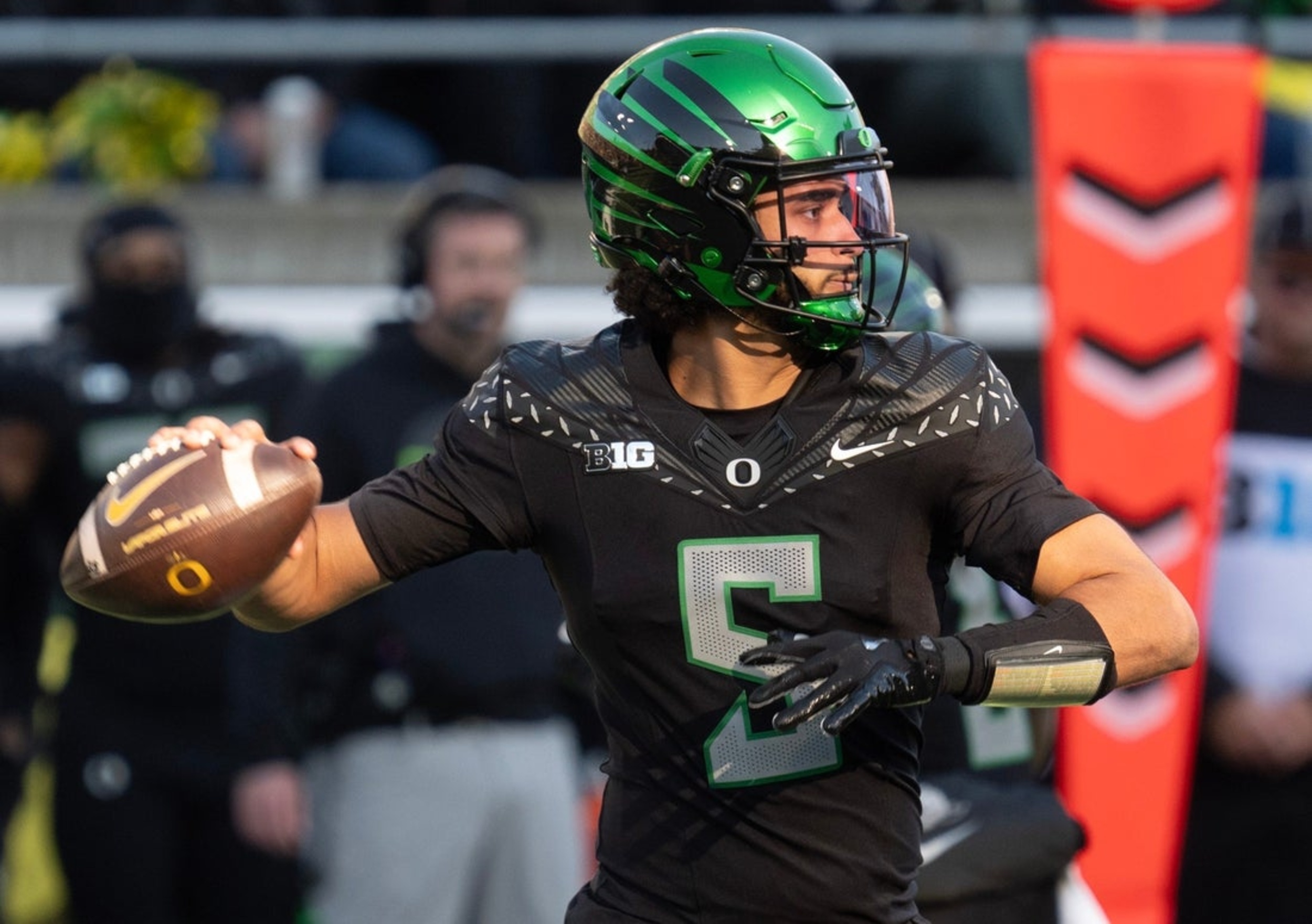 CFP rankings: Same top five, Oregon moves to No. 6