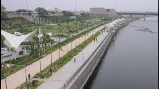 180-metre ‘smiling’ bridge poised to redefine city’s riverfront