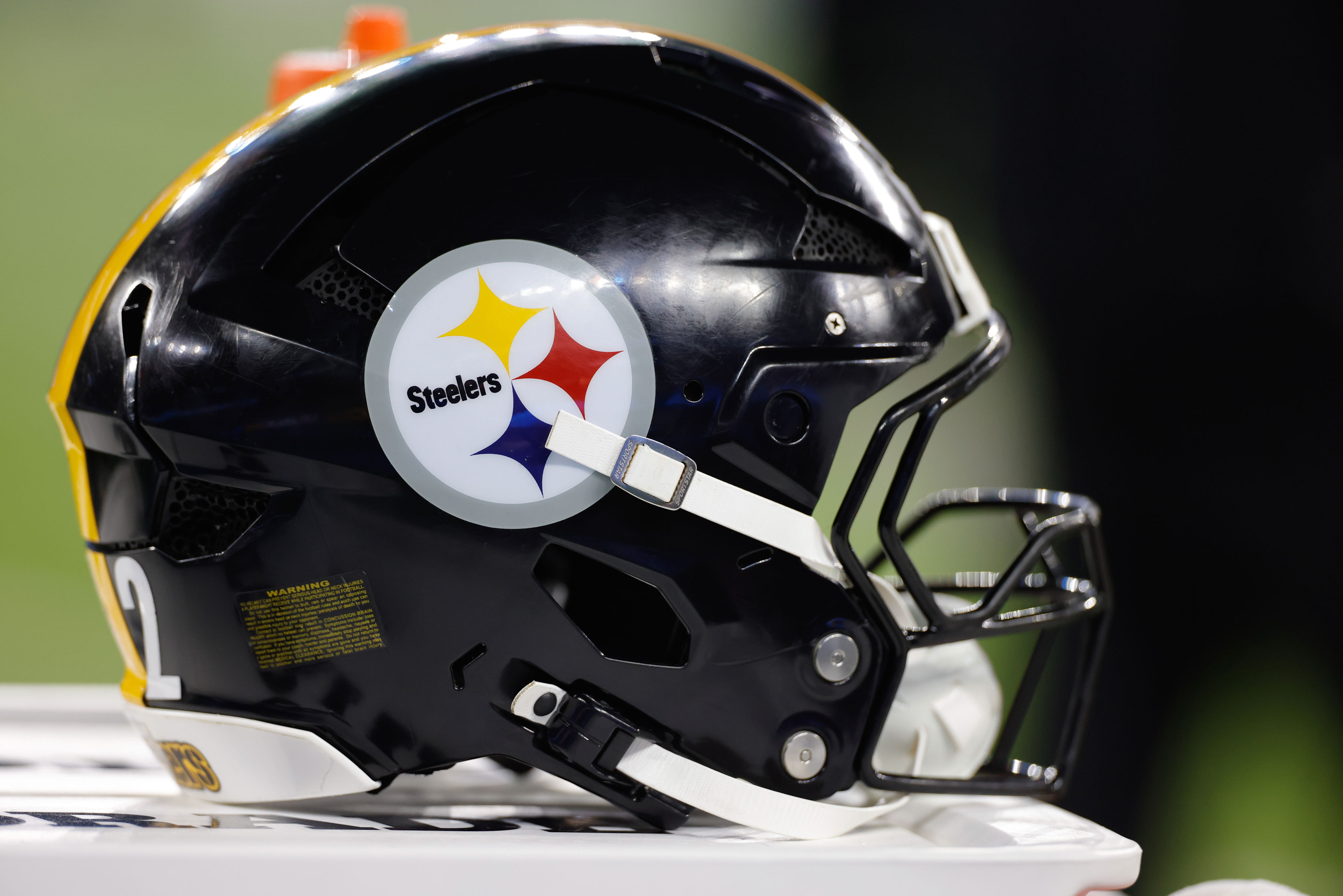 Steelers sign veteran wide receiver after DK Metcalf suspension<br>