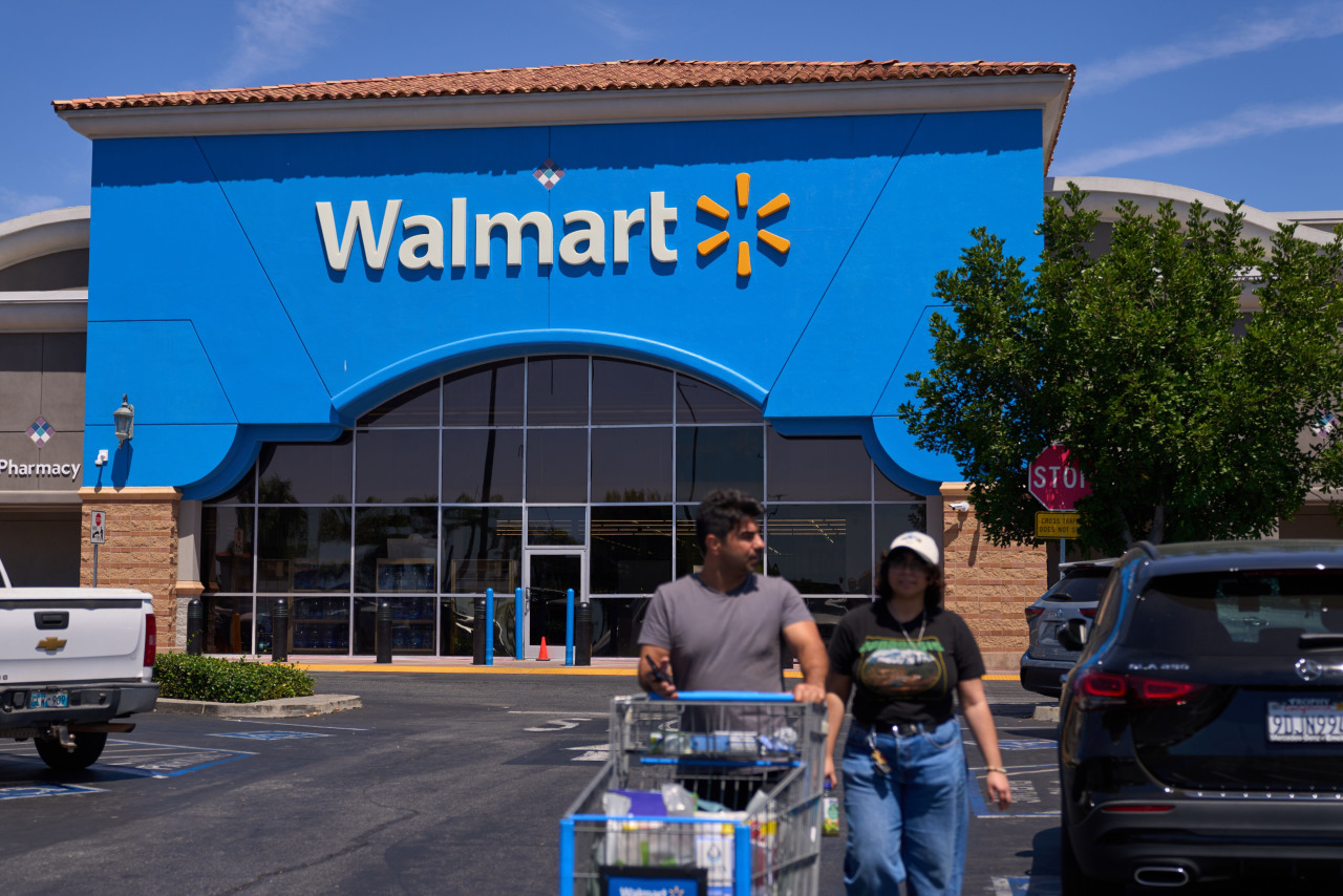 who is walmart owner - Ilustrasi 2
