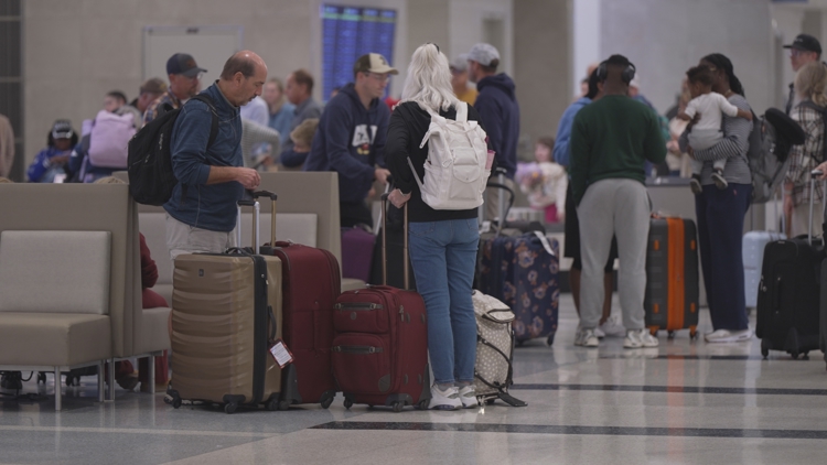 'Pack extra patience.' | Louisville airport prepares for expected ...