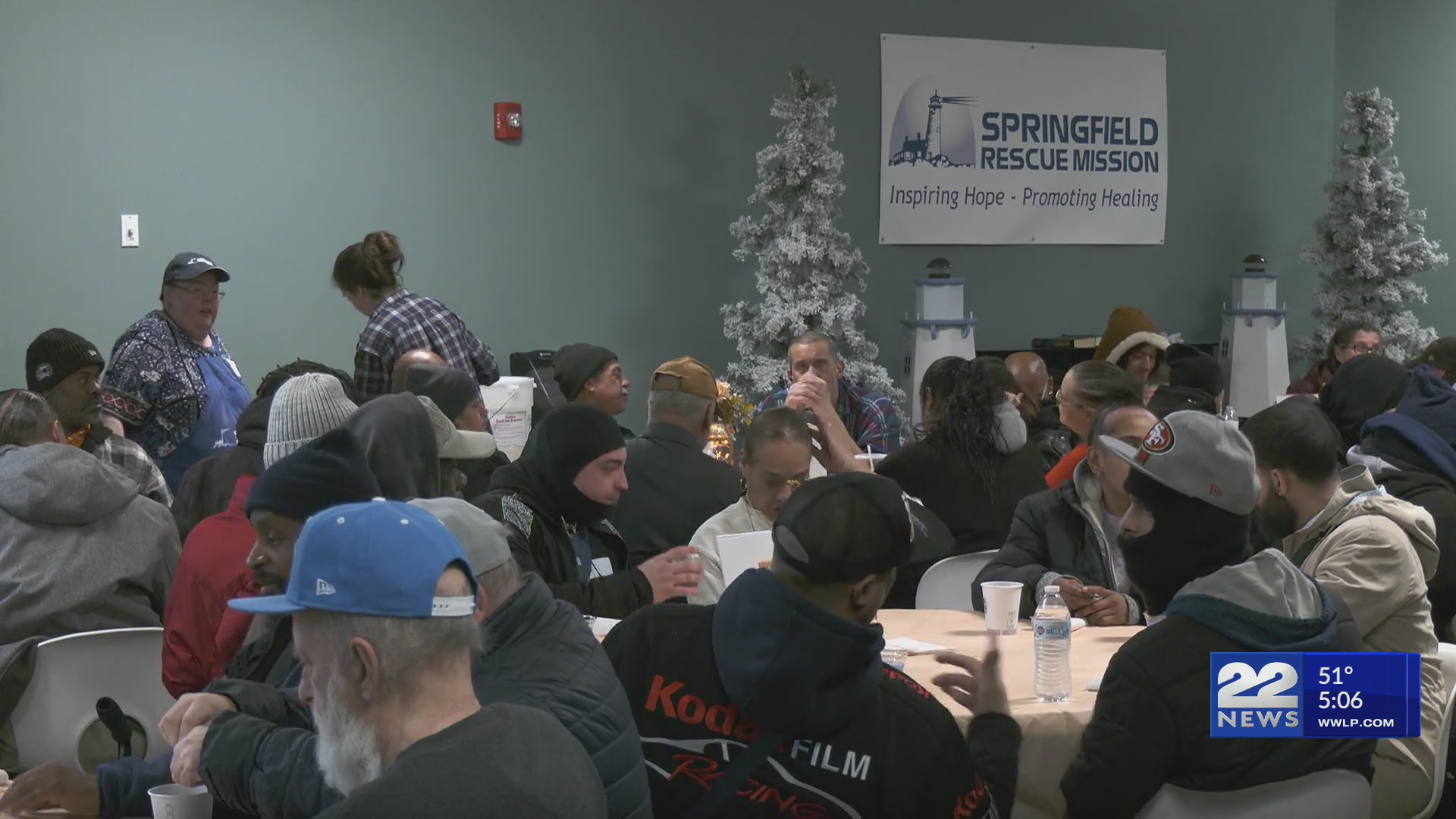 Springfield Rescue Mission serves 1,400 meals ahead of Thanksgiving