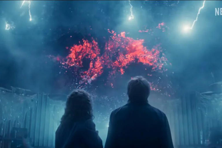 Stranger Things theatre finale chaos as seats sell out in hours leaving ...