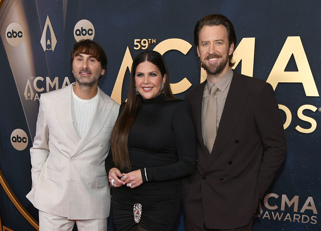 Beloved Country Music Group Lady a Celebrates First Christmas Album in ...