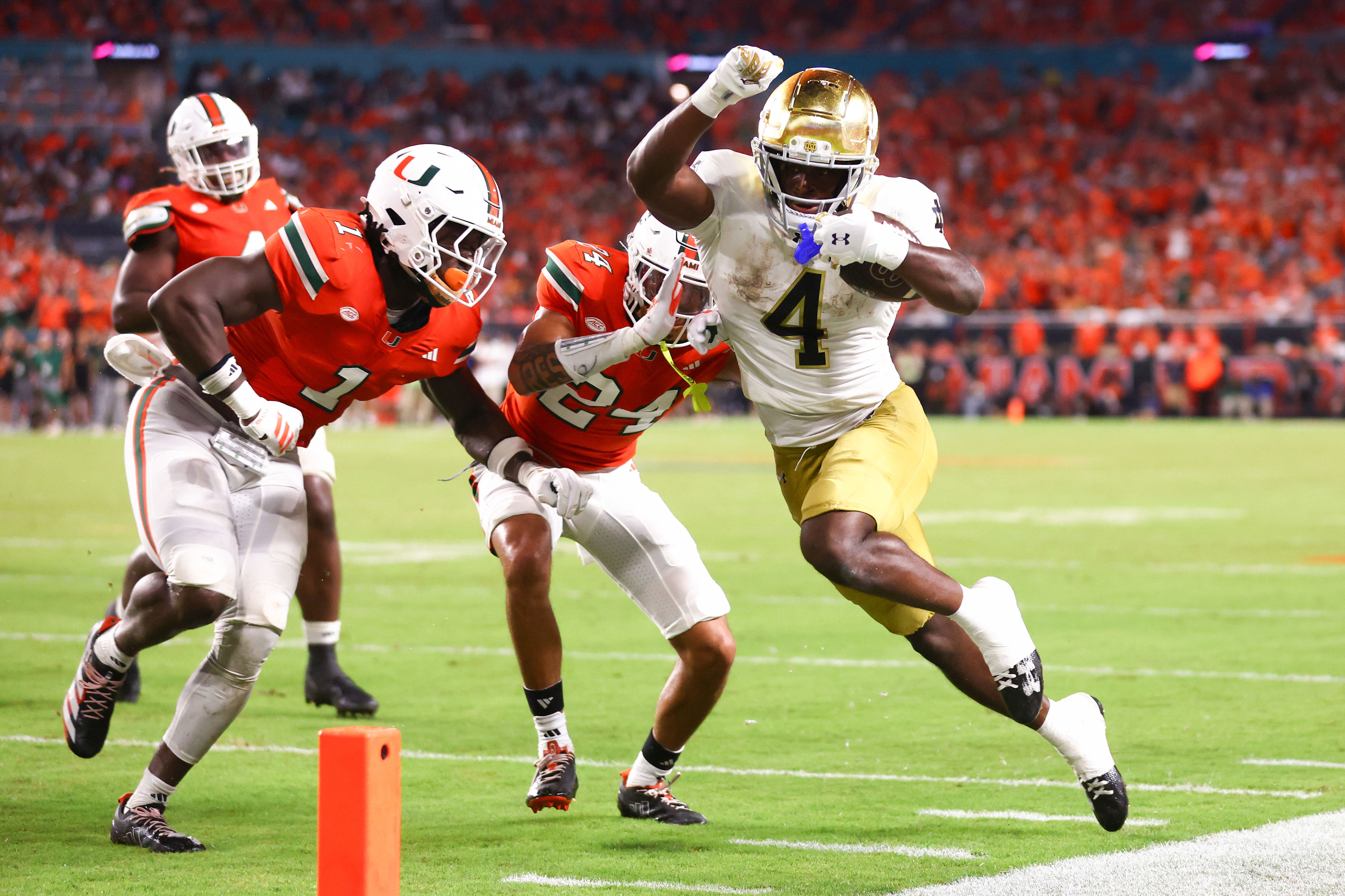 CFP ready to jump Miami over Notre Dame in final rankings