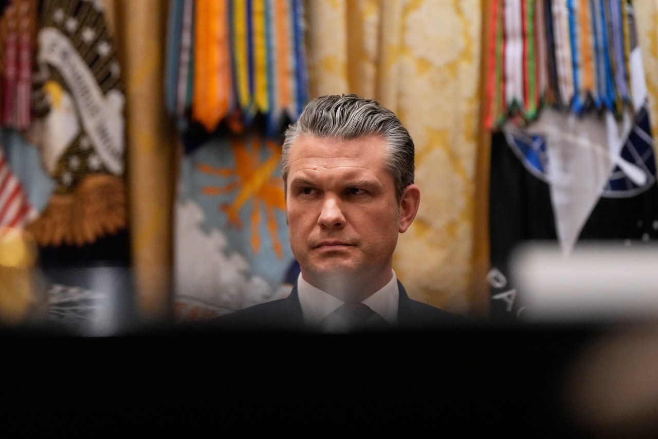 La búsqueda de décadas de Hegseth para reescribir las reglas del juego