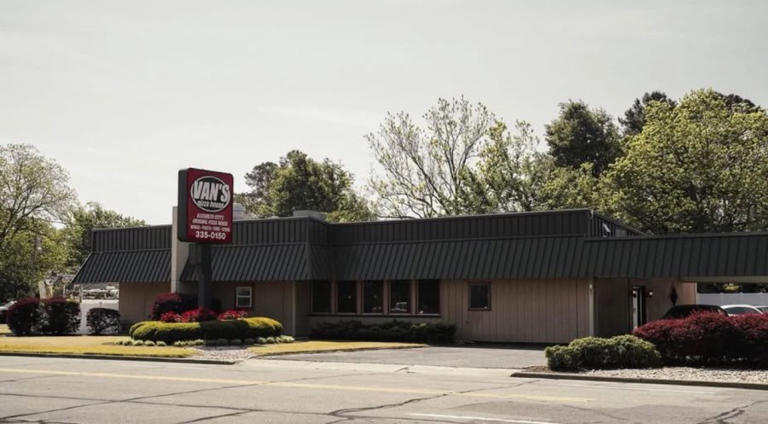 Beloved restaurant owner dies days after wonderful Thanksgiving with family