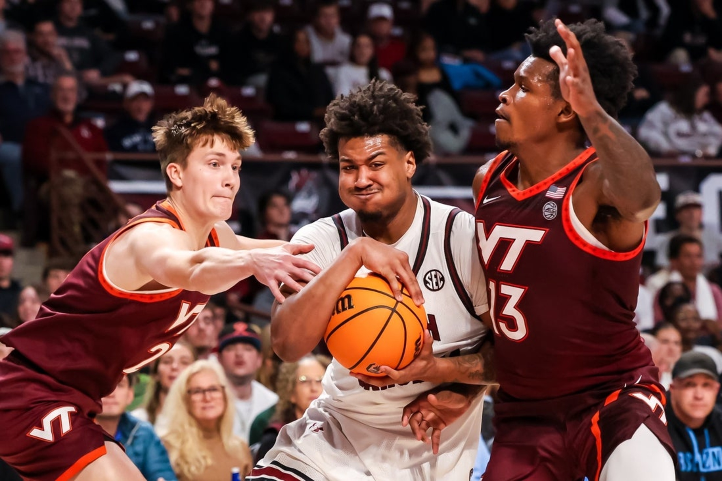 Virginia Tech downs South Carolina in OT on Ben Hammond's layup
