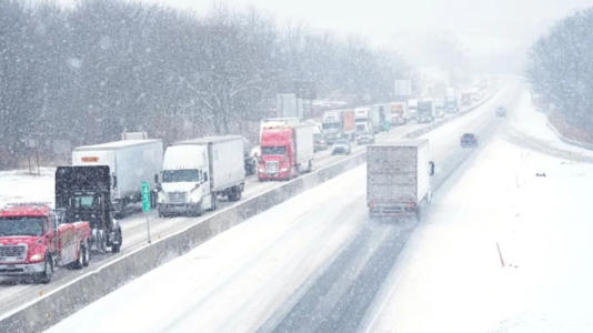 First big US snowstorm of winter hits Northeast, disrupting travel across states