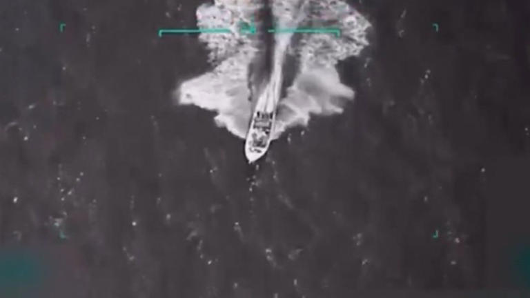 Exclusiva: El barco en el centro de la controversia del doble golpe se encontraba reuniéndose con un buque que se dirigía a Surinam, dijo el almirante a los legisladores