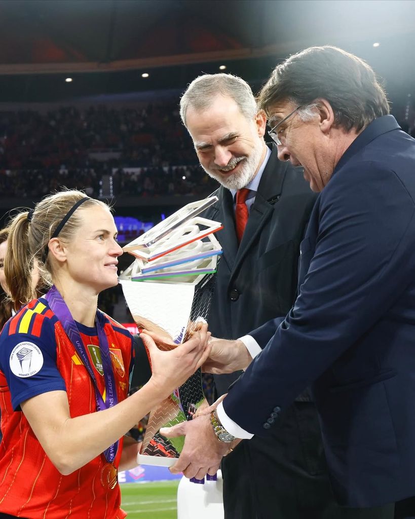 El rey Felipe vibra con la victoria de La Roja en la Nations League ...