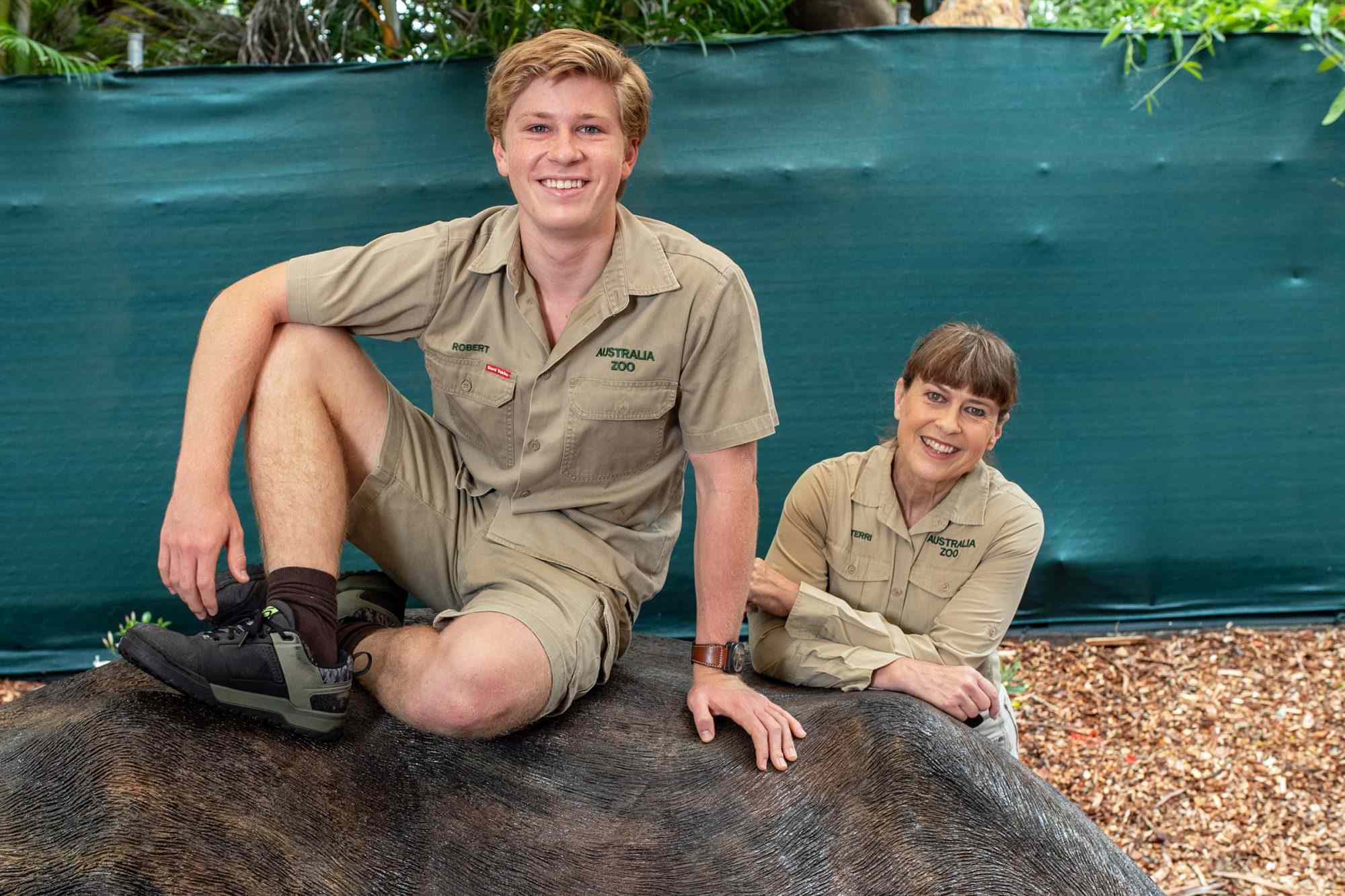 Robert Irwin Announces ‘Passion Project’ at Australia Zoo After “DWTS ...