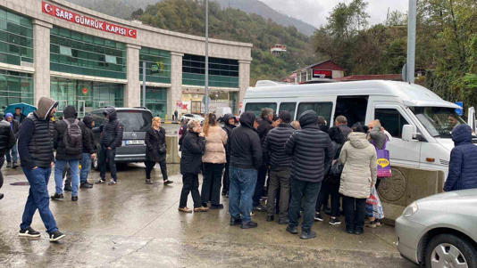 GÜRCİSTAN, 1 OCAK 2026’DAN İTİBAREN TÜRK VATANDAŞLARININ ÜLKEYE GİRİŞİNDE KİMLİK VEYA PASAPORTA EK OLARAK SEYAHAT VE SAĞLIK SİGORTASINI ZORUNLU HALE GETİRİYOR