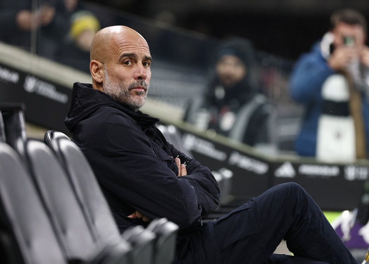 HLV Pep Guardiola: 'Các cầu thủ chẳng tôn trọng tôi chút nào'