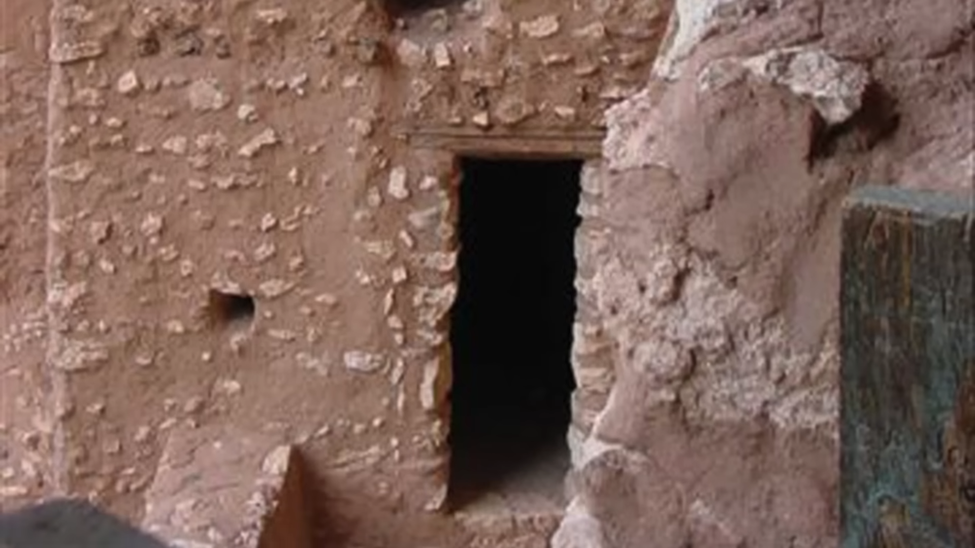 90 Feet Up a Cliff - The Mysterious Sinagua Civilization’s Greatest Feat