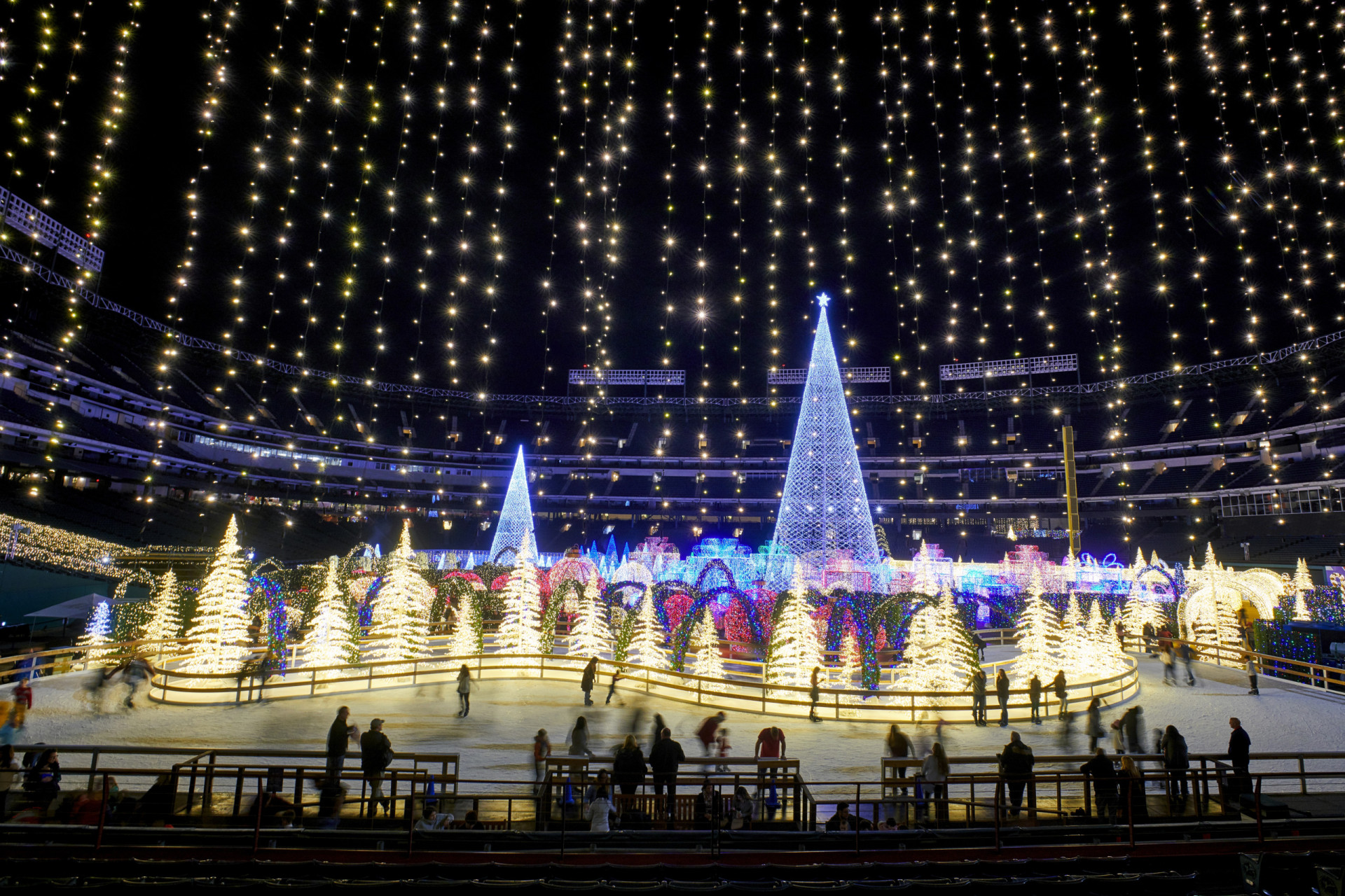 Christmas ice skating shows