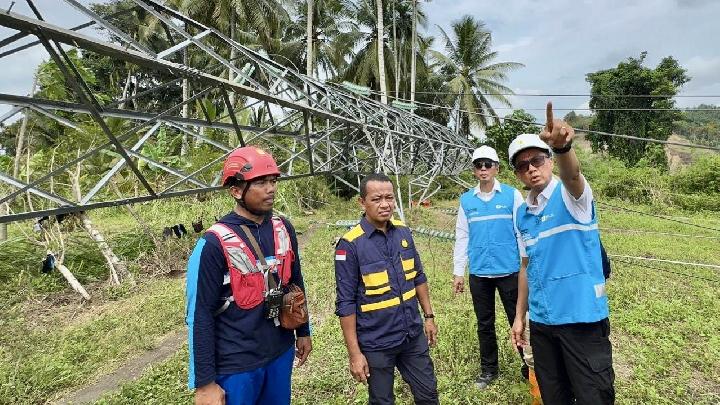 PLN Pastikan Listrik Wilayah Banjir Sumatera Barat Kembali Normal