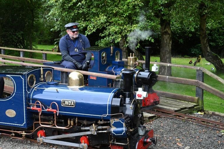 It s Back The Santa Special Saturdays Return To Damhead Miniature Railway