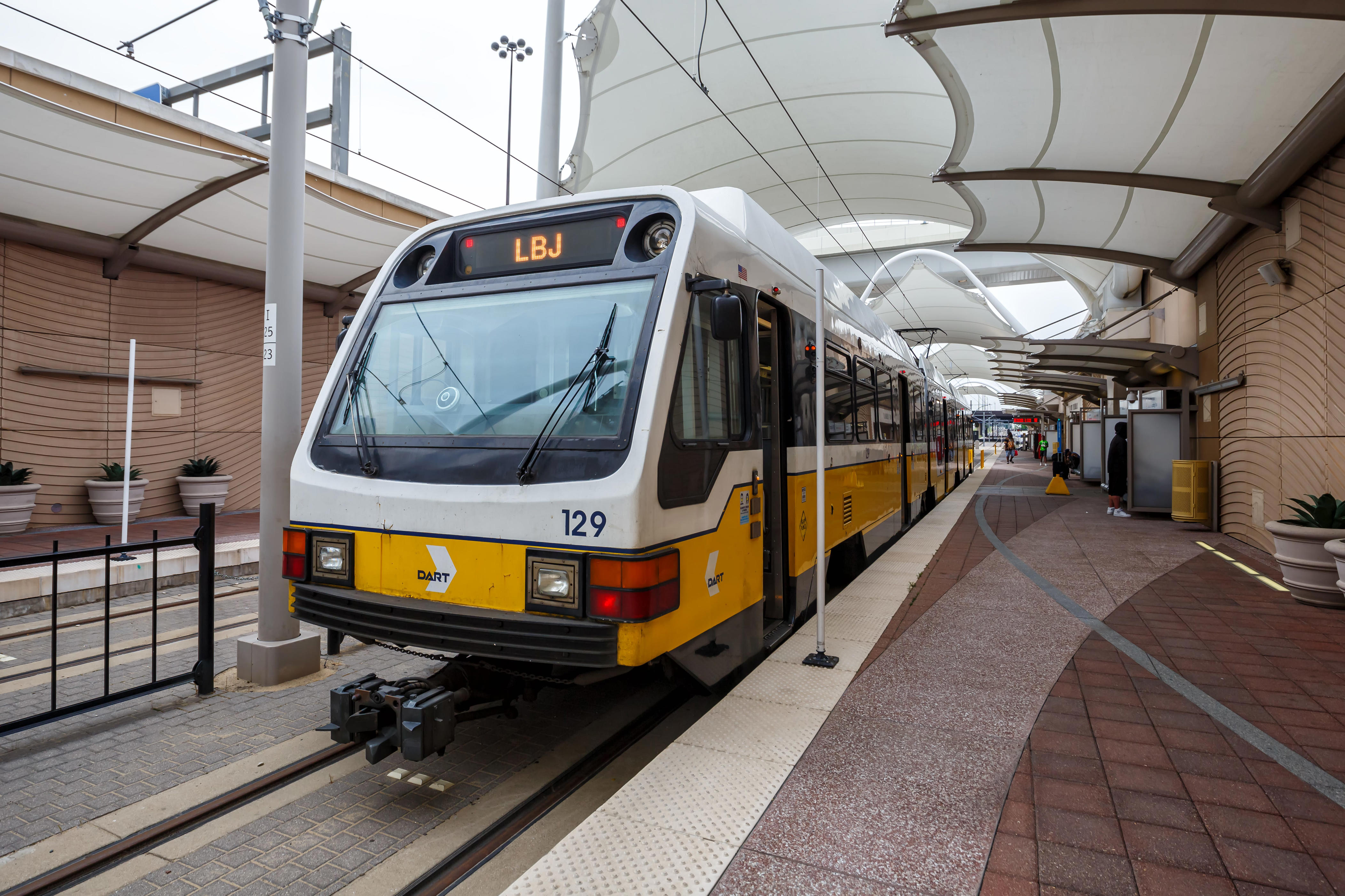 Dallas moves to steady DART as suburbs consider pulling out