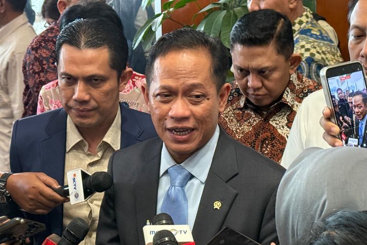 Banjir Sumatera, Menteri LH Ancam Tuntut Perusahaan